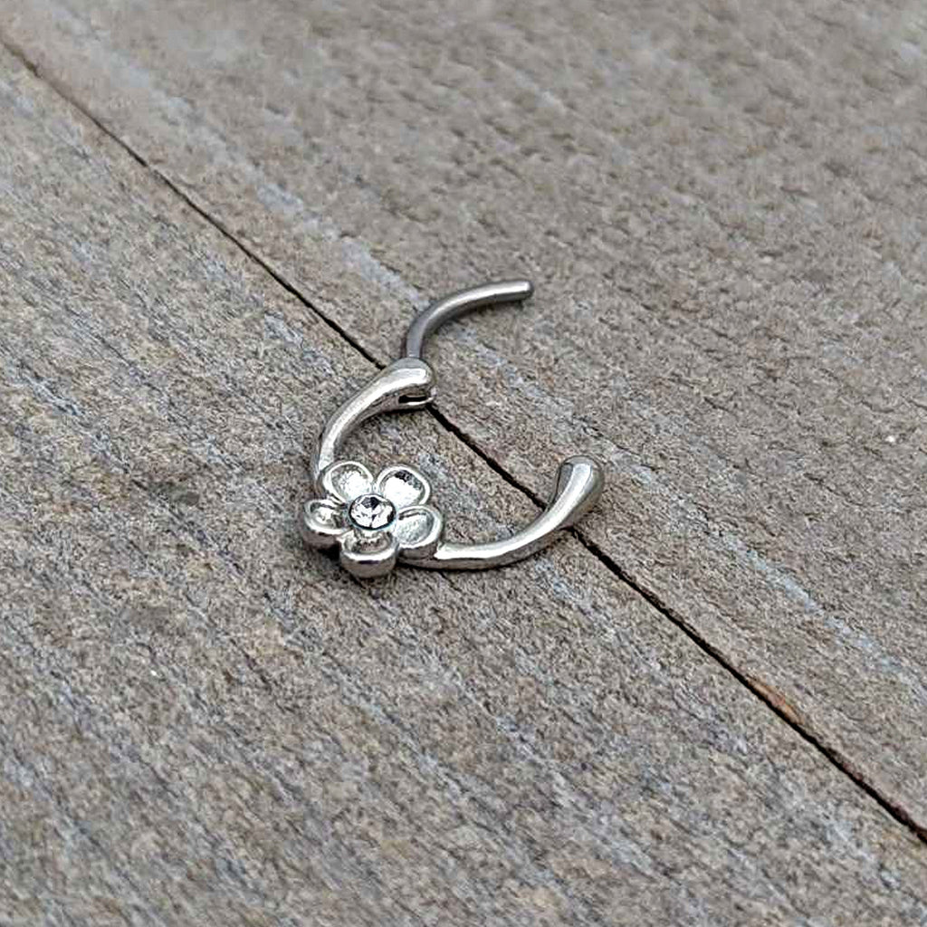 16G 5/16 Clear Gem Sweetheart Flower Cartilage Clicker